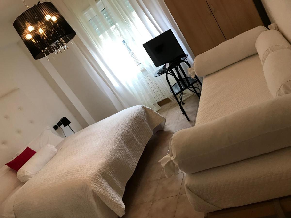 Ascoli Bonjour B&B & Apartments Parcheggio Privato & Giardino Ascoli Piceno Ngoại thất bức ảnh
